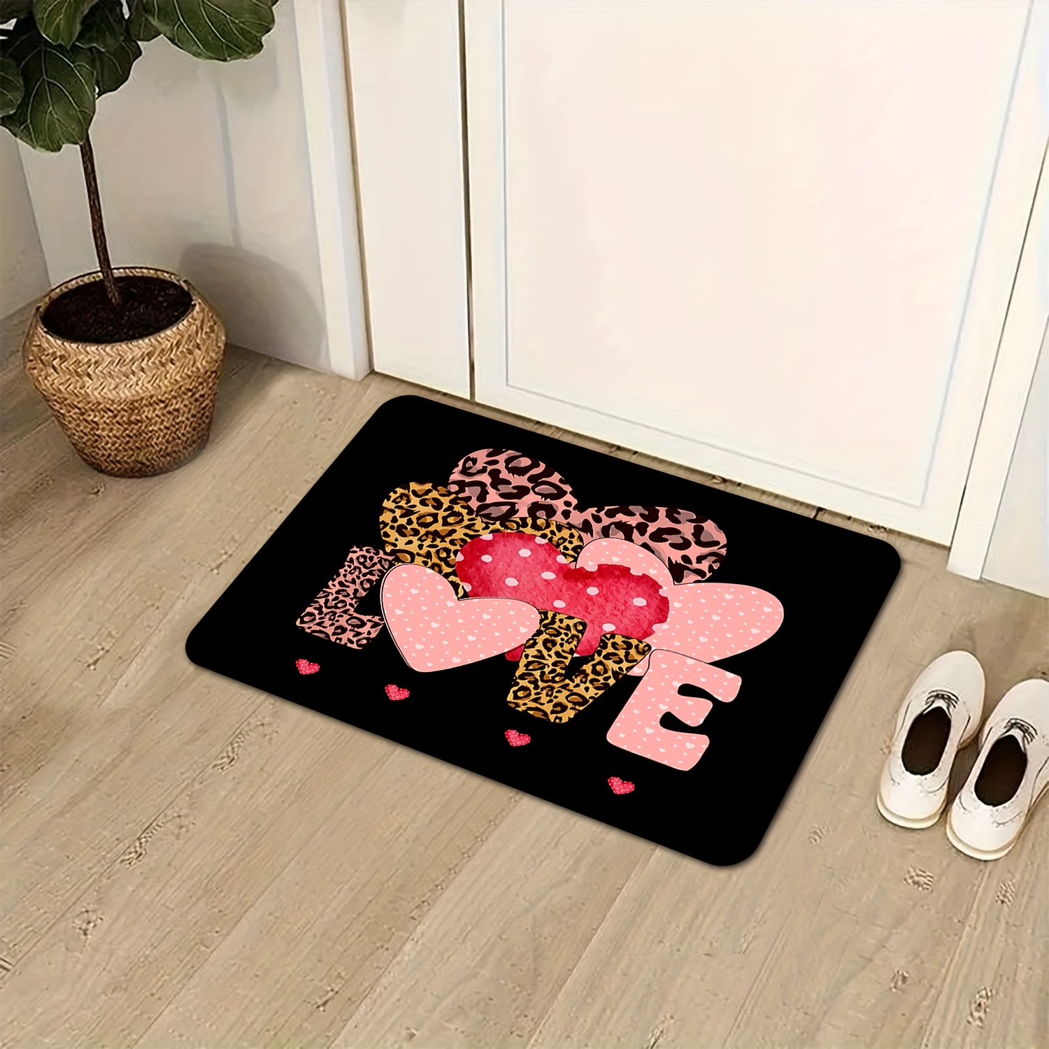 レオパードハートラブプリントドアマットプレミアムフランネル滑 - Home Textiles Premium のレビューと価格